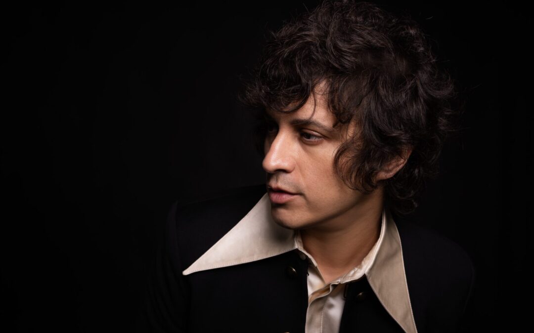 SIDDHARTHA CELEBRATES LOVE AND COMMITMENT WITH FLAMENCO-INFUSED SINGLE “ABRÁZAME”