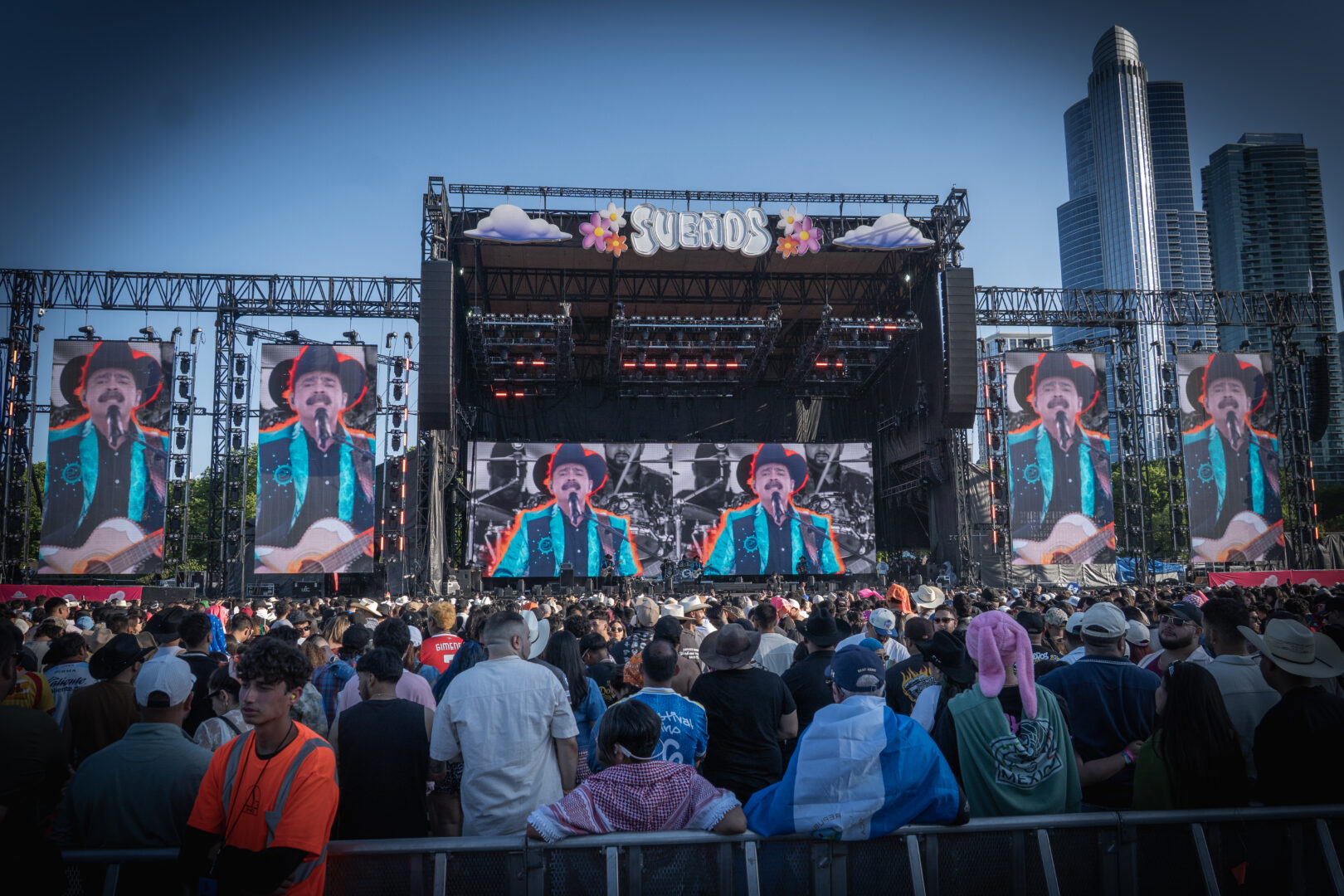 LOS TUCANES DE TIJUANA TAKE OVER SUEÑOS FESTIVAL IN CHICAGO WITH A HISTORIC PERFORMANCE