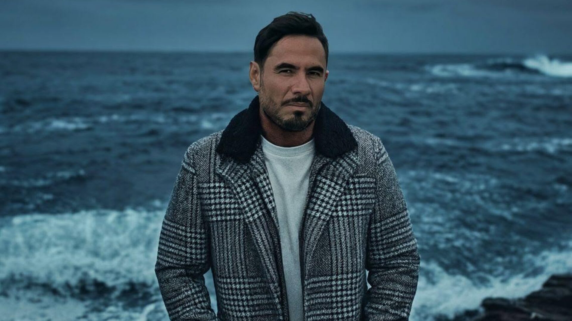 MANU JART UNVEILS “HEAR ME NOW,” A DEEPLY PERSONAL PREVIEW OF HIS DEBUT ALBUM