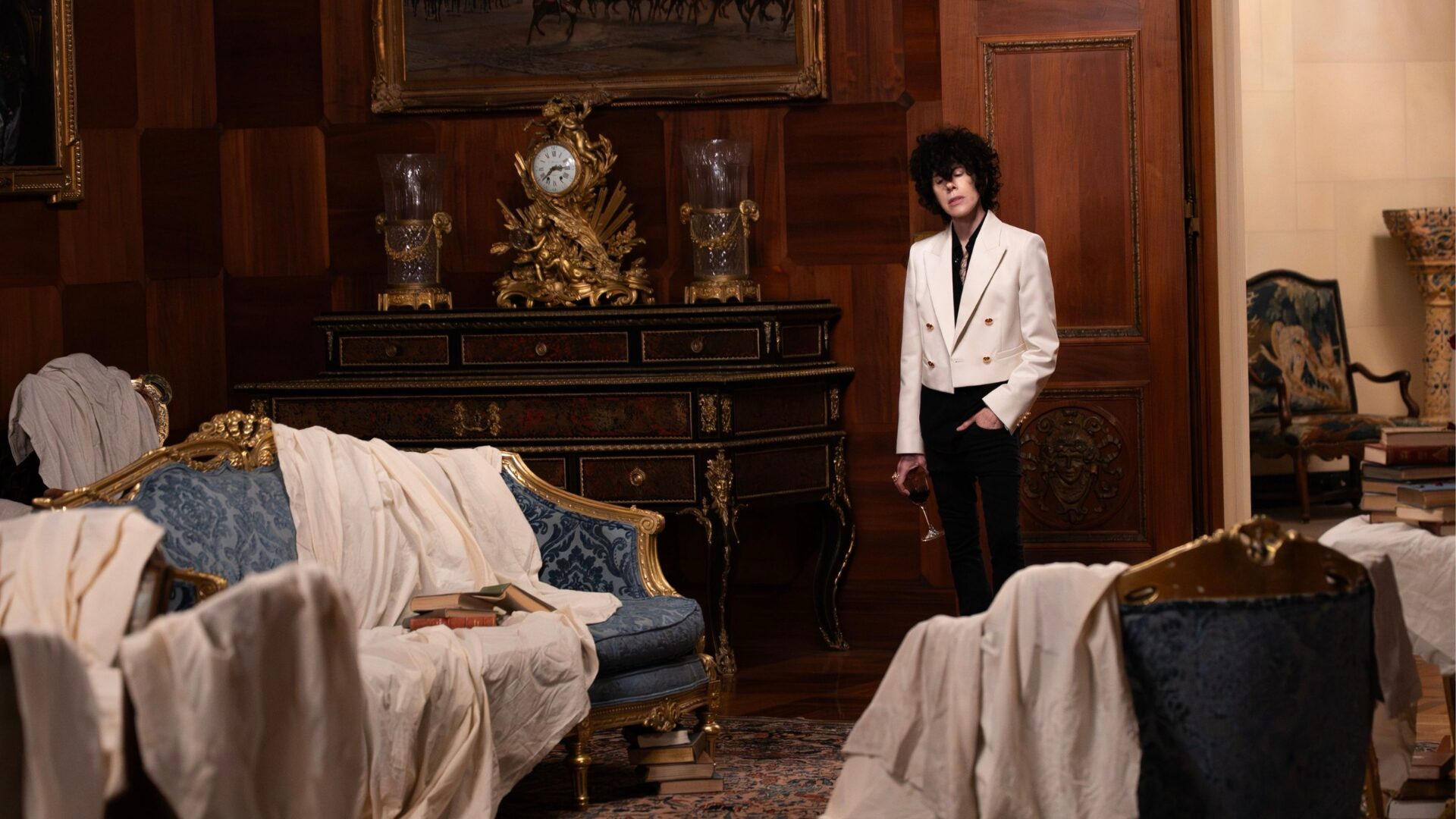 LP TURNS UPCOMING ALBUM ROOM 12 INTO A SPACE WHERE HEARTBREAK BECOMES HEALING
