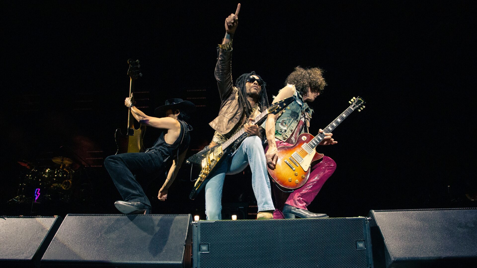 LENNY KRAVITZ REAFFIRMS HIS LEGEND STATUS WITH A PERFORMANCE FILLED WITH ENERGY, EMOTION, AND A MESSAGE BEYOND MUSIC