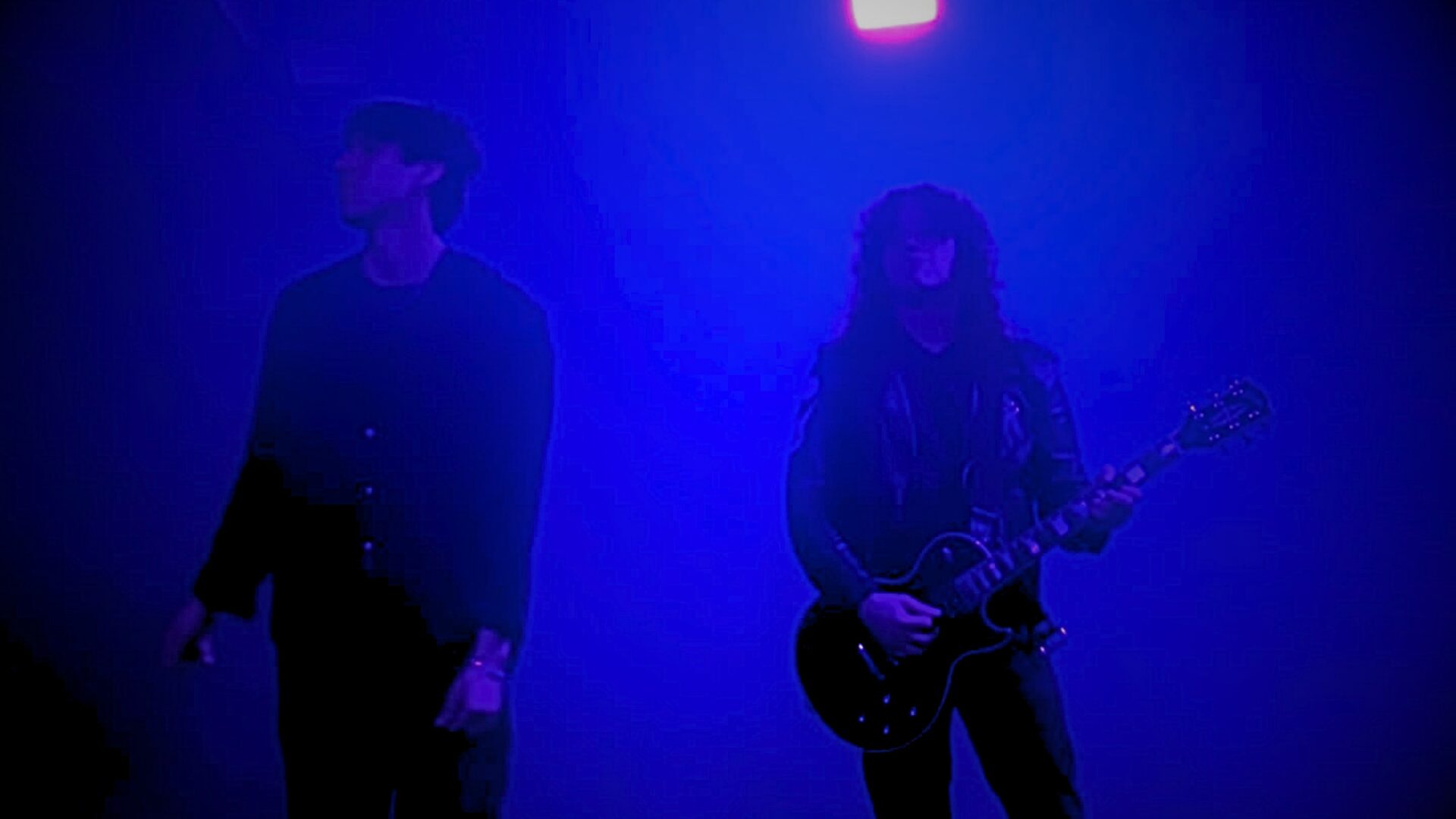 PARALLEL 33 EMBRACES DARK ROMANCE WITH NEW SINGLE “SOWE”