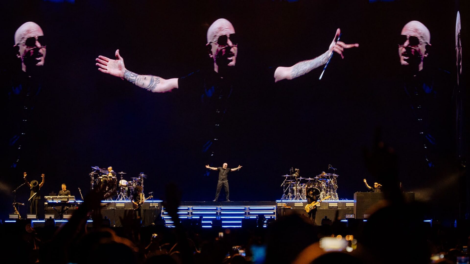 PITBULL JUST TURNED THOUSANDS OF BALD CAPS INTO A GUINNESS WORLD RECORD