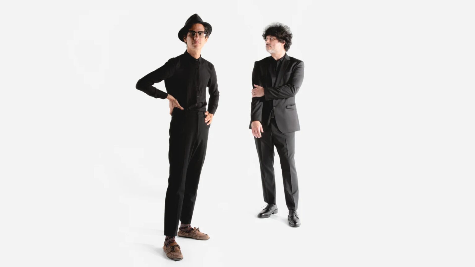 THE MARS VOLTA TURNS LIVE PSYCHEDELIC ROCK CHAOS INTO NEW SINGLE “REINA TORMENTA / ENLAZAN LAS TINIEBLAS”
